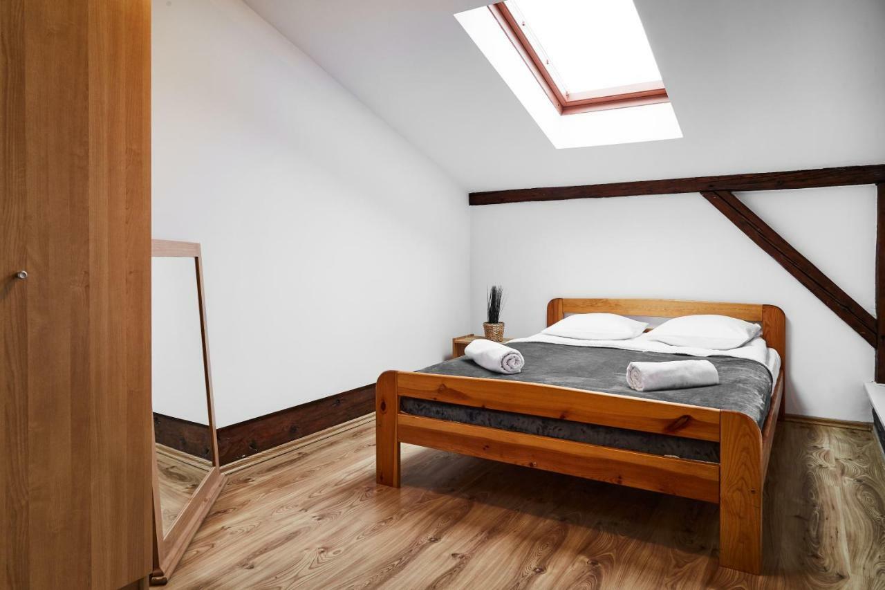 Quiet Loft Michalowskiego Street Appartement
